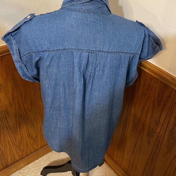 Lumister Medium Blouse - Picture 2 of 3